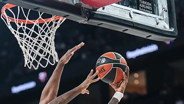 Ligde liderliğini sürdürdü