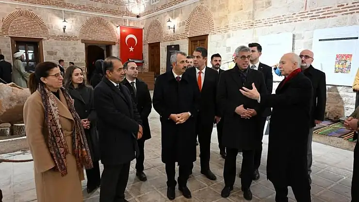 Sağlık Bakanı Memişoğlu, sağlık müzesini ziyaret etti