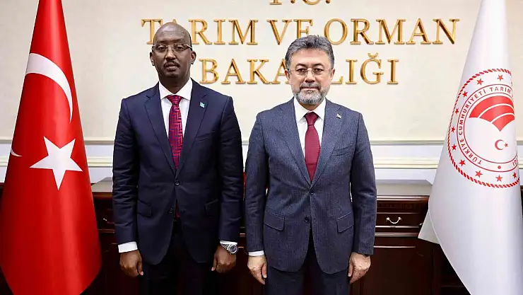 Bakan Yumaklı, Somali Balıkçılık ve Mavi Ekonomi Bakanı Aden ile görüştü