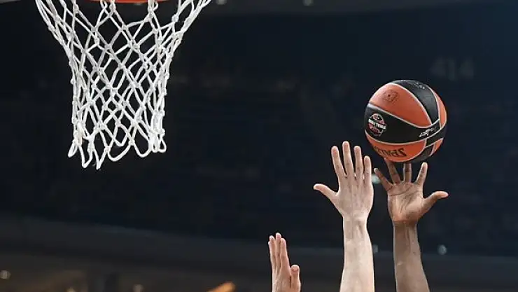 Sezonun ilk yarısını lider bitirdi