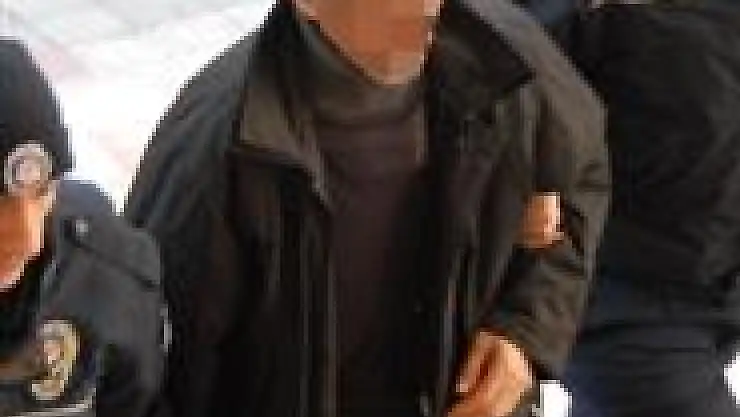 Cezaevi ziyaretinde yakalandı