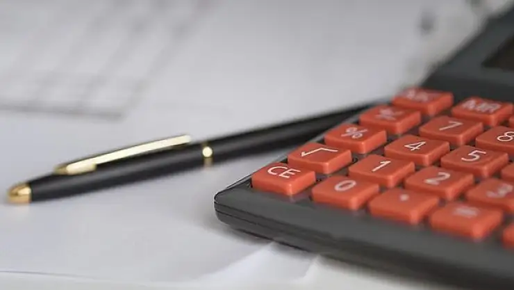 50'den yüzde 47,50'ye çekmesini olumlu karşıladı