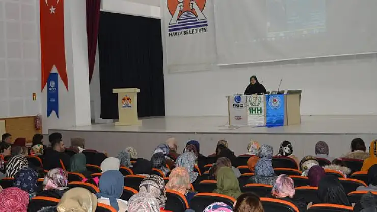 Havza'da 'İslam Bizden Ne Bekliyor' konferansı
