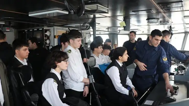 Öğrenciler, TCSG Dost Gemisi'nde