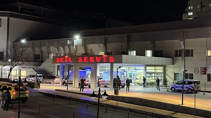 HASTANEDE BIÇAKLI SALDIRI