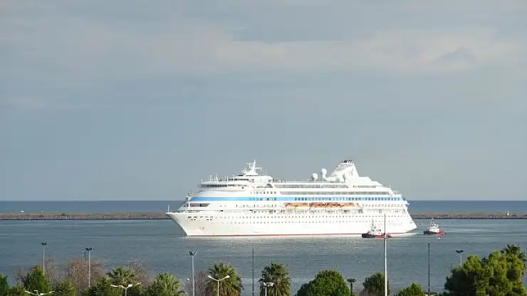 2025'in ilk kruvaziyer ziyareti