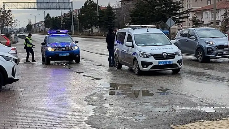 Plakasız otomobil polise yakalandı