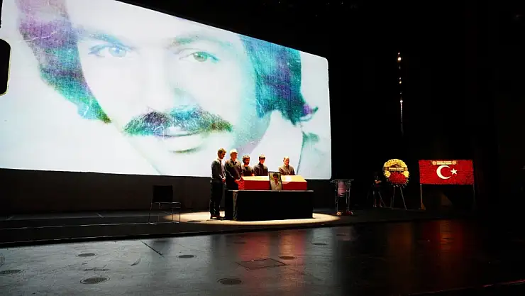 Ferdi Tayfur için AKM'de tören düzenlendi