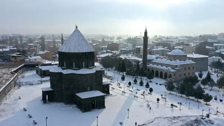 Kentler yeniden beyaza bürüdü