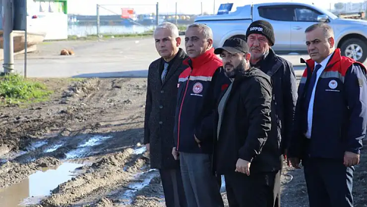 Balıkçı barınağının kaçak yapıları yıkıldı