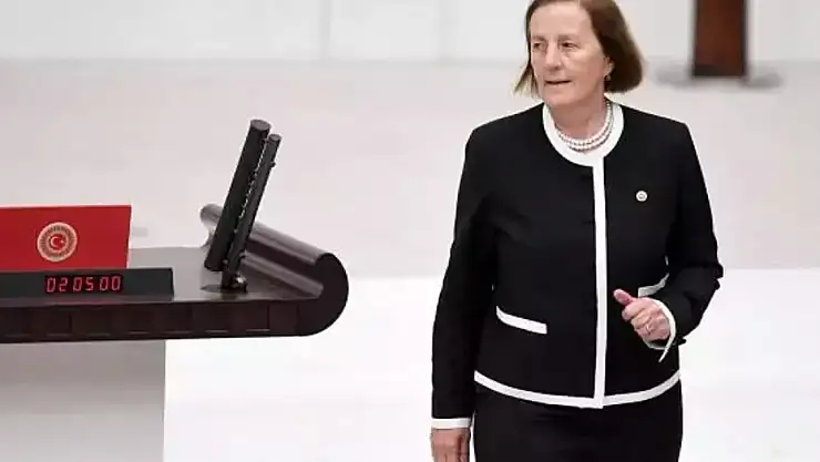 DEVA Partisi Milletvekili Selma Aliye Kavaf istifa etti