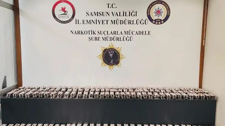 Yunus polislerinden kaçan araçtan 39 bin 88 adet uyuşturucu hap çıktı