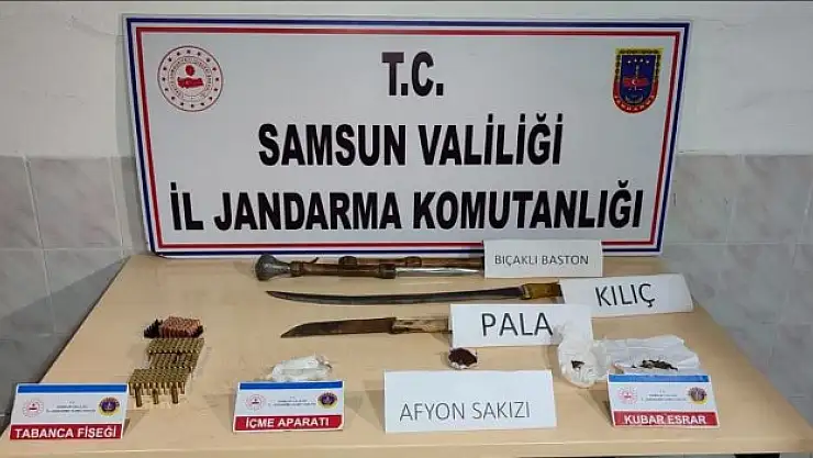 728 adet sentetik ecza hapı yakalandı