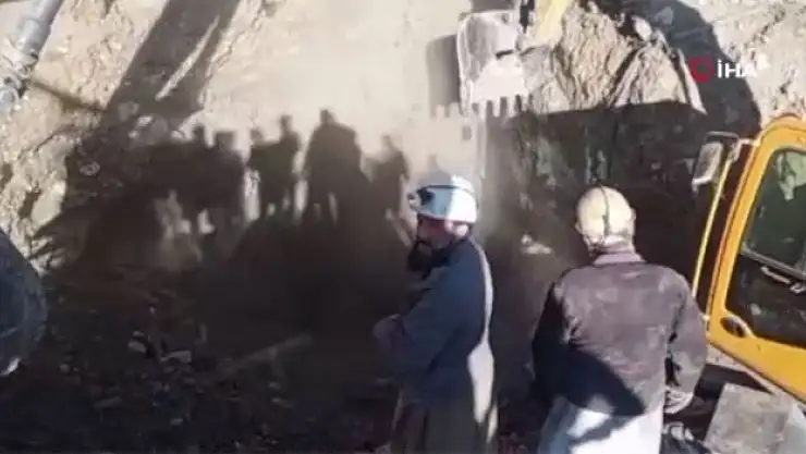 ÇÖKEN MADENDE MAHSUR KALAN 12 KİŞİN CANSIZ BEDENİNDE ULAŞILDI