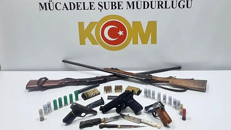 Kavak'ta 2 adet ruhsatsız tabanca