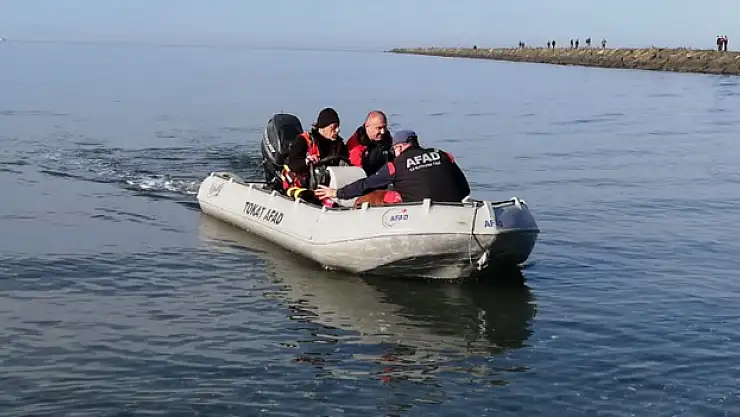 Kayıp balıkçıyı arama çalışmaları devam ediyor