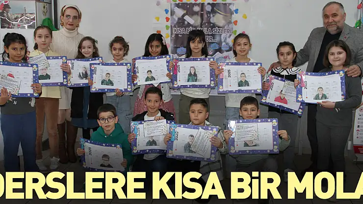 ÇARŞAMBA'DA ÖĞRENCİLERİN KARNE HEYECANI