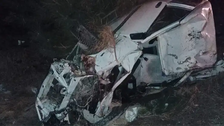 Şarampole yuvarlanan Tofaş hurdaya döndü