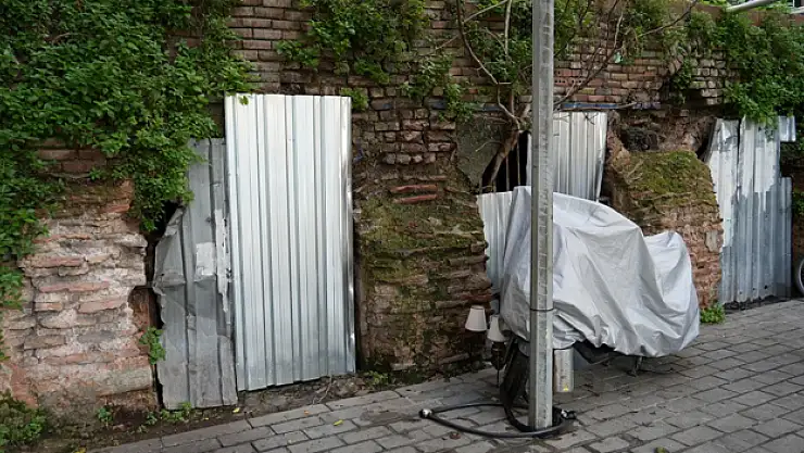 Tarihi Bizans dönemi sarnıcı harabeye döndü