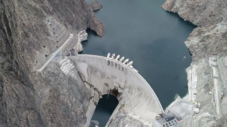 'Yusufeli Barajı'nın yapımını 5 yıl geciktirdi'