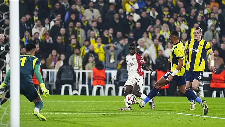 Fenerbahçe'de tur ihtimali son maça kaldı