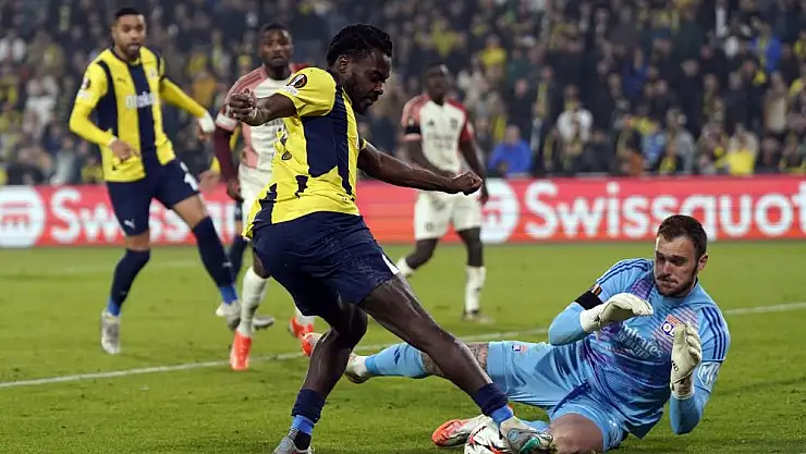 Osayi Samuel cezalı duruma düştü