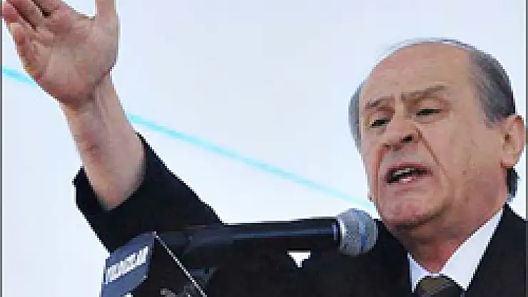 Bahçeli'den 'Gençliğe Hitabe' tepkisi