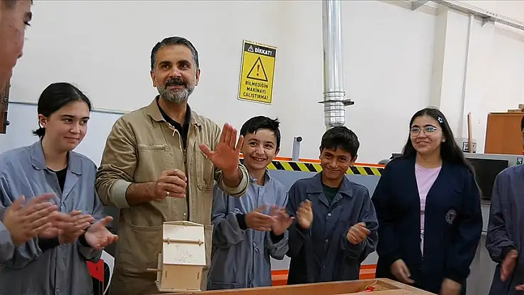 'Zanaat atölyeleri' öğrencilere kapılarını açtı