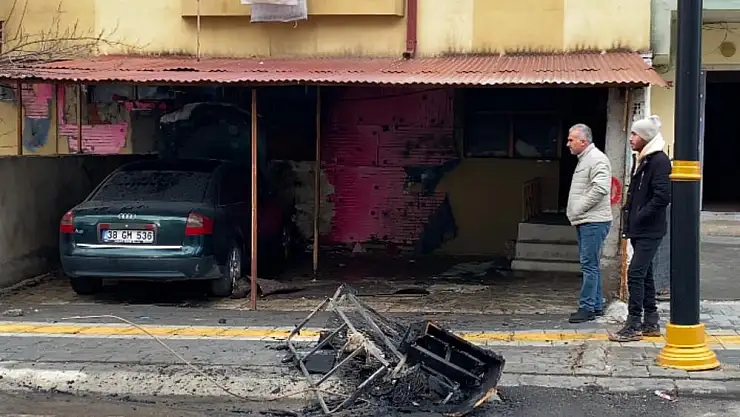 Sivas'ta yanan araçta kundaklama şüphesi