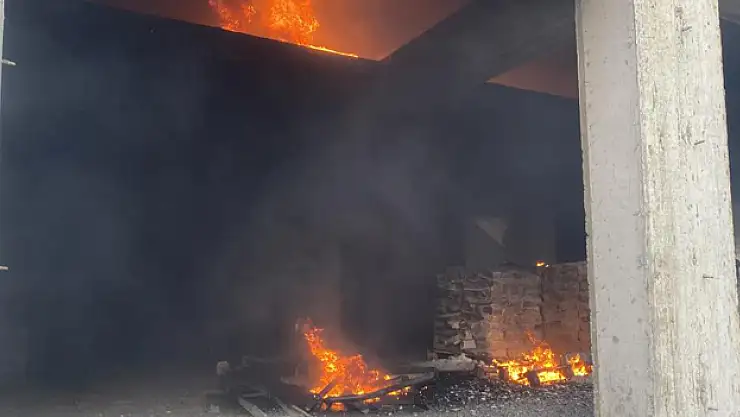 6 katlı inşaatta yangın