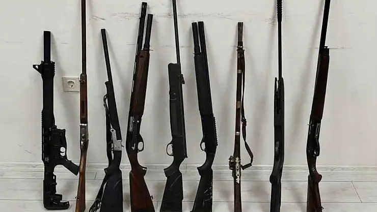 Kayıt dışı fişek satışı yapan iş yerine şafak baskını yapıldı