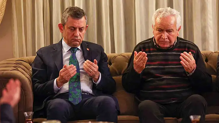CHP Genel Başkanı Özel'den otel yangınında yakınlarını kaybeden iki aileye ziyaret
