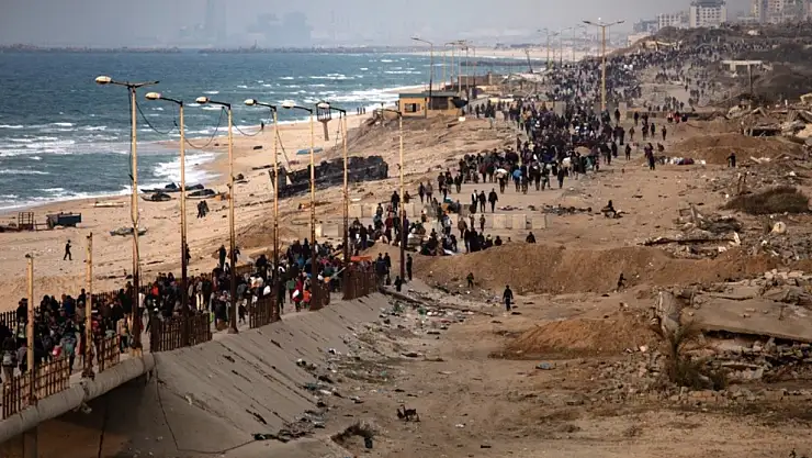 Gazze'nin kuzeyine dönen Filistinlilerin sayısı 500 bini geride bıraktı