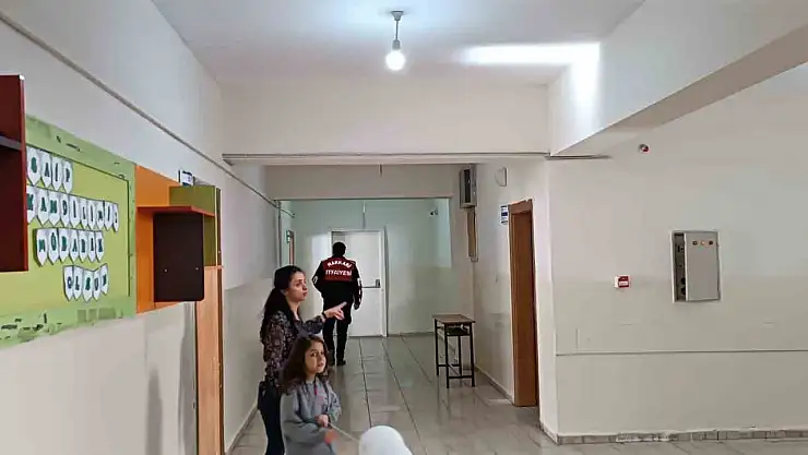 Vali Mustafa Çiftçi, Geri Gönderme Merkezi'nde incelemelerde bulundu