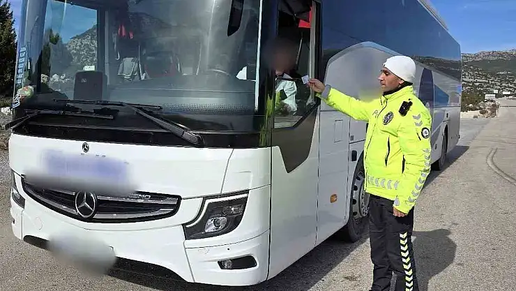 Antalya'da son 1 haftada 61 bin araç denetlendi, 16 bin sürücüye ceza kesildi