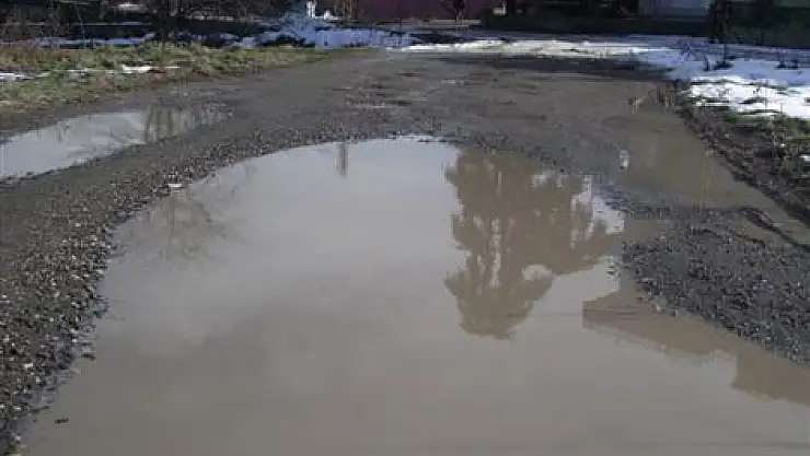 Tren de yok, Yol da yok