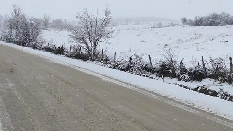 YÜKSEK KESİMLERE KAR YAĞDI