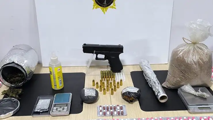 2 kilo 250 gram bonzai ele geçirildi