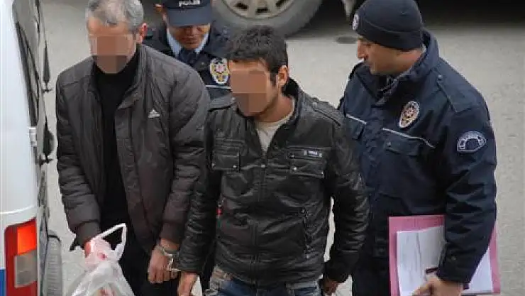 Gurbetçinin Evini Soymaya Kalktılar