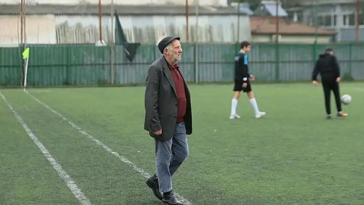 İşi bıraktı 'hakemliği' bırakamadı