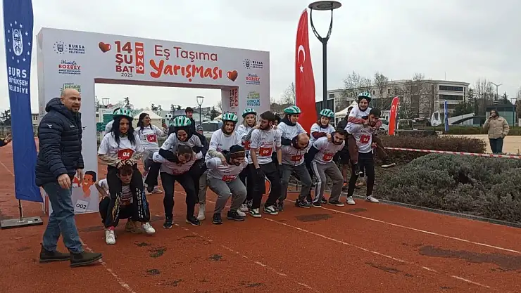 Çiftler 14 Şubat için yarıştı