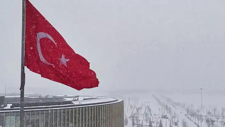 Başakşehir beyaza büründü