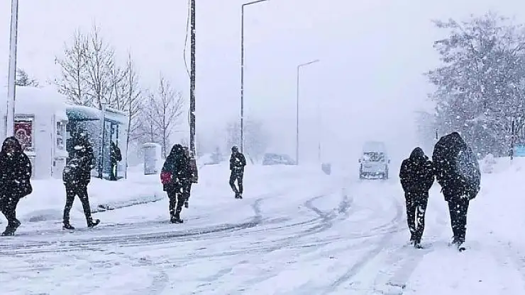 Eğitime  bir gün ara