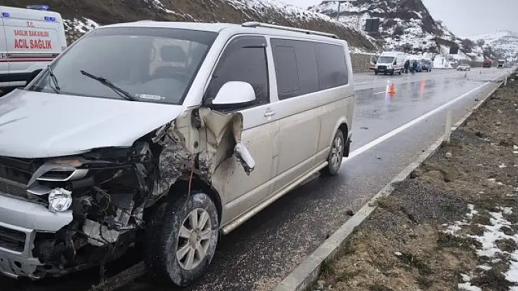 Amasya'da kavşakta kaza
