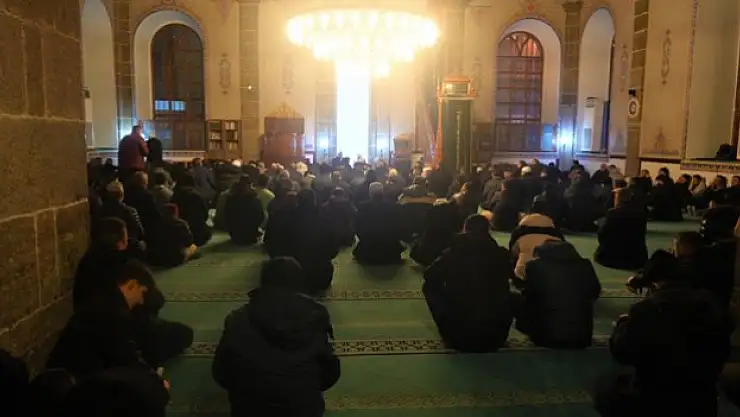 Ramazanın müjdecisi dualarla idrak edildi