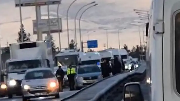 Viyadükte zincirleme kaza