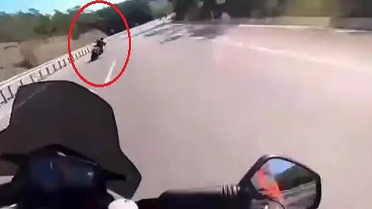 Kontrolü kaybeden sürücü bariyerlere çarptı