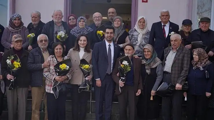 Yarım asırlık aşıklar, aşklarını tazelediler