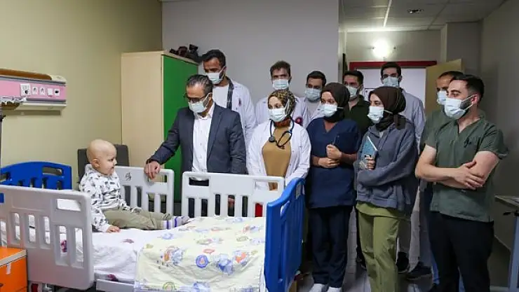 Umutla iyileşecekleri günü bekliyor