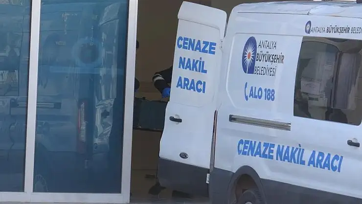 8 yerinden bıçaklanan genç hayatını kaybetti